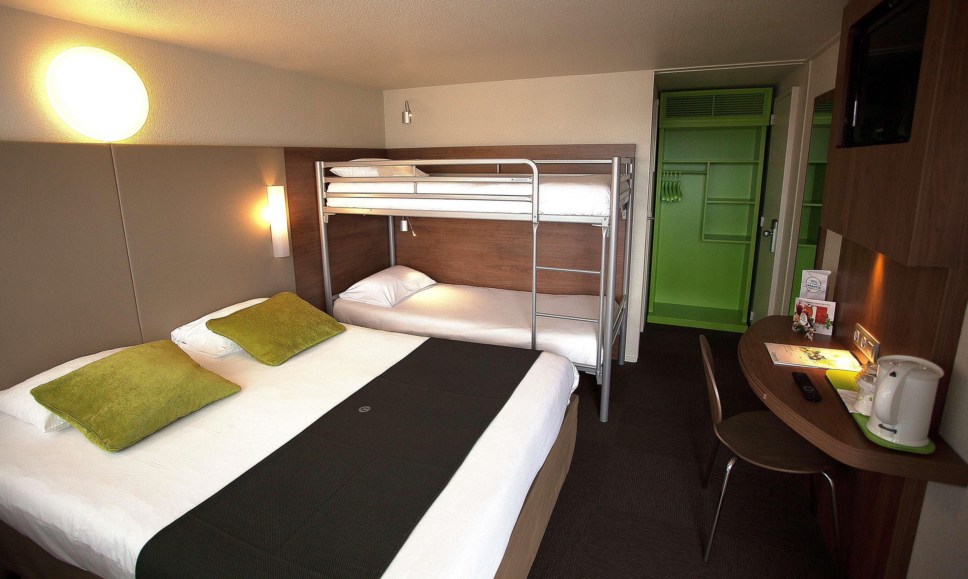 Hotel Campanile Vichy - Bellerive Exterior foto